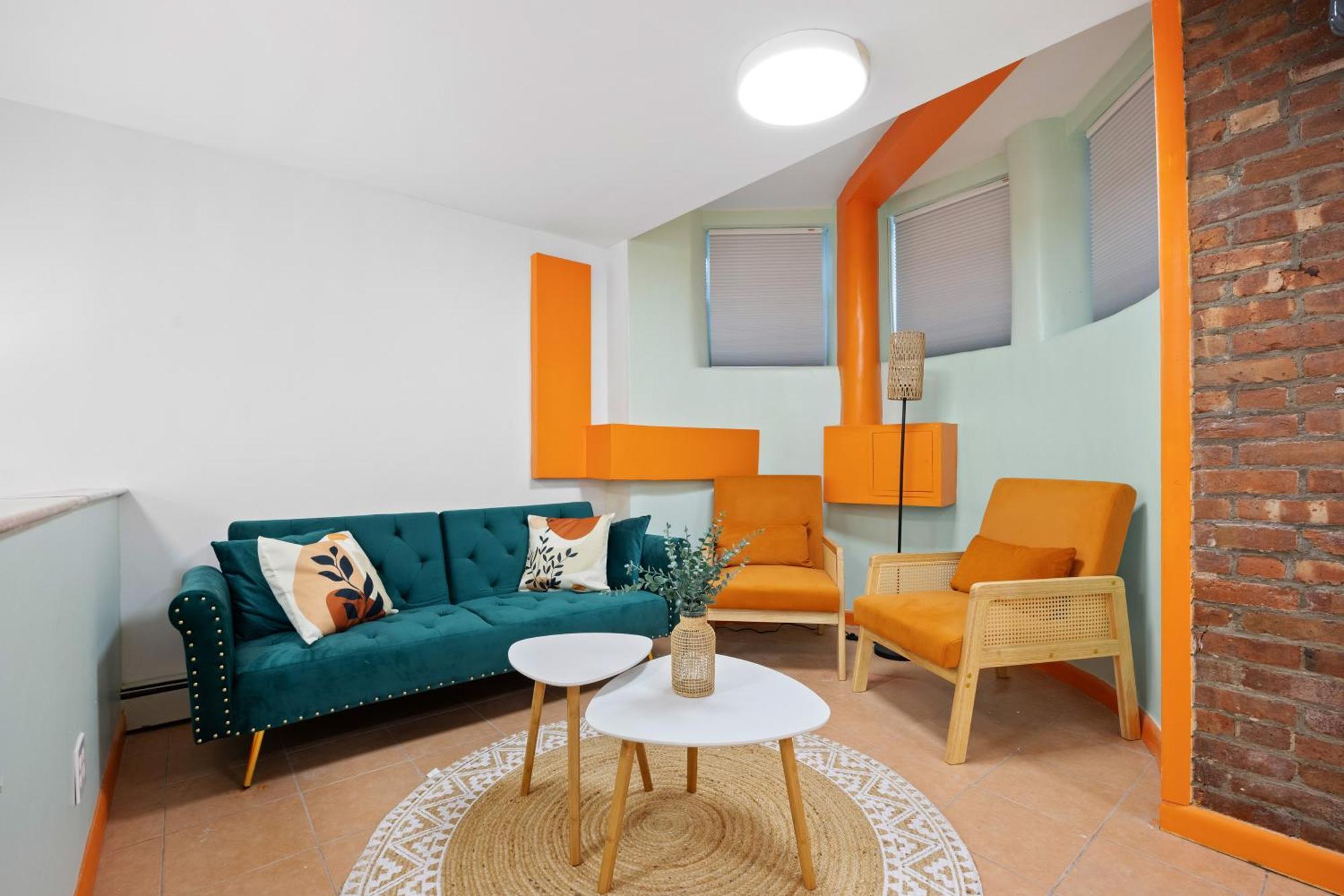 Appartement Private Garden Getaway Cozy And Chic Near Subway At 